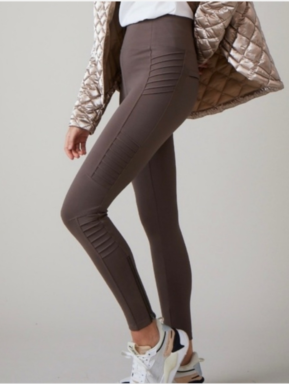 EUC- Athleta High Rise Delancy Moto Tight Legging Coffee House Women's Size S